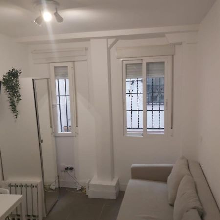 Cozy Studio Reina Sofia Amparo Apartment Madrid Exterior foto